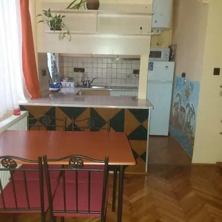 Kamilla Apartman *