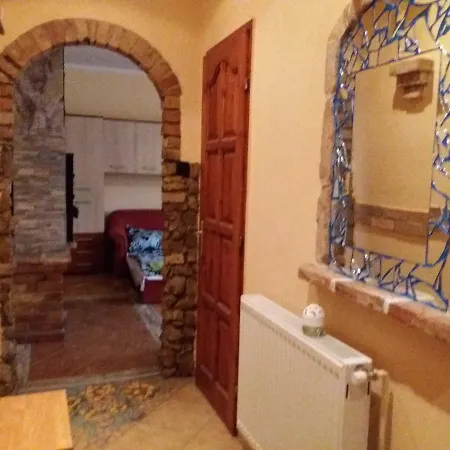 Kamilla Apartman إسترغوم